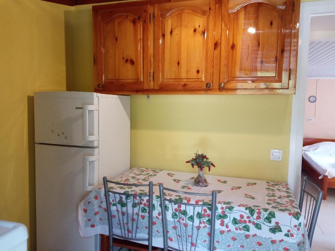 Apartment Akis Garden Anemomylos